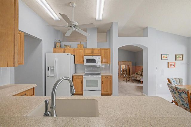 29641 FOG HOLLOW DRIVE, Wesley Chapel, FL 33543
