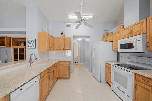 29641 FOG HOLLOW DRIVE, Wesley Chapel, FL 33543