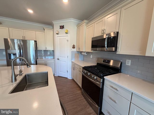 11440 JAMES JOYCE CT, White Plains, MD 20695