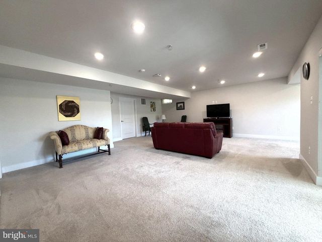 11440 JAMES JOYCE CT, White Plains, MD 20695