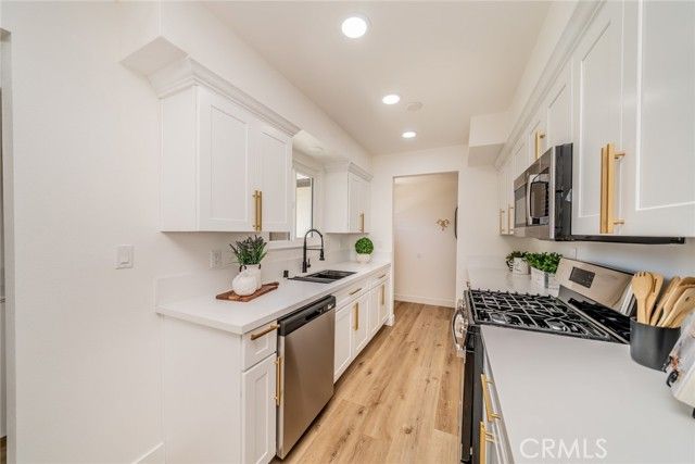 1626 Calatina, Pomona, CA 91766