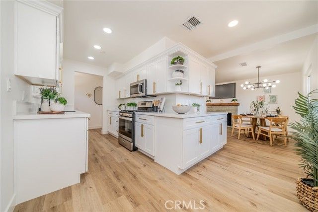 1626 Calatina, Pomona, CA 91766