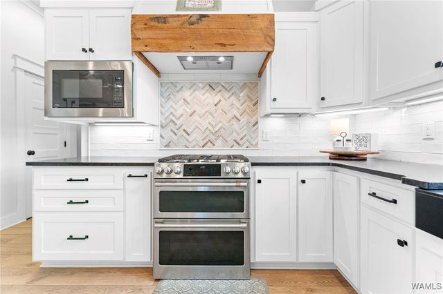 12607 Edward Rowland Rd, Northport, AL 35475