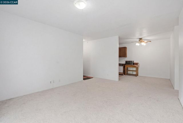 1473 Marchbanks Dr 4, Walnut Creek, CA 94598