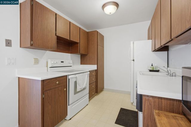 1473 Marchbanks Dr 4, Walnut Creek, CA 94598