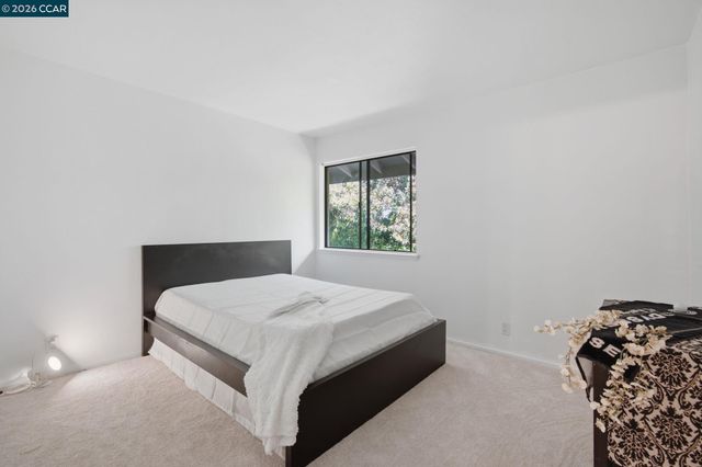 1473 Marchbanks Dr 4, Walnut Creek, CA 94598