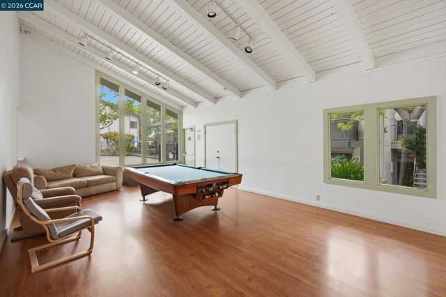 1473 Marchbanks Dr 4, Walnut Creek, CA 94598