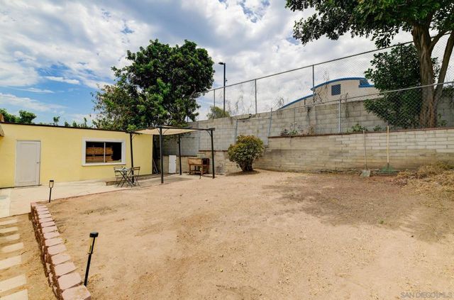 4127 Hemlock, San Diego, CA 92113