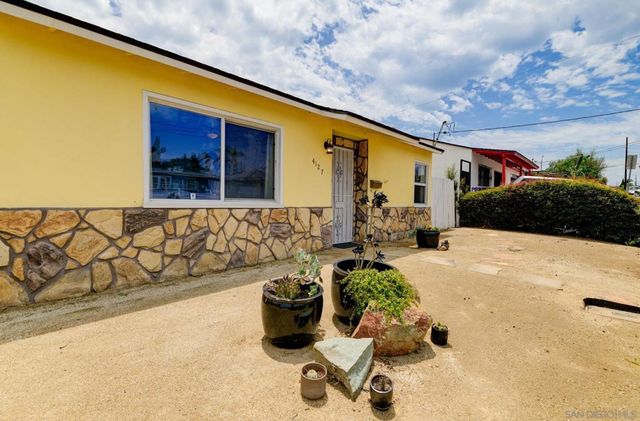 4127 Hemlock, San Diego, CA 92113
