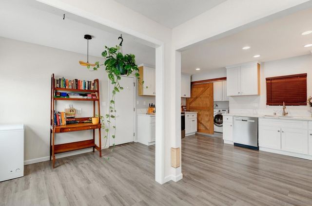 4127 Hemlock, San Diego, CA 92113