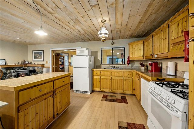 3000 Succor Ln, Foresthill, CA 95631