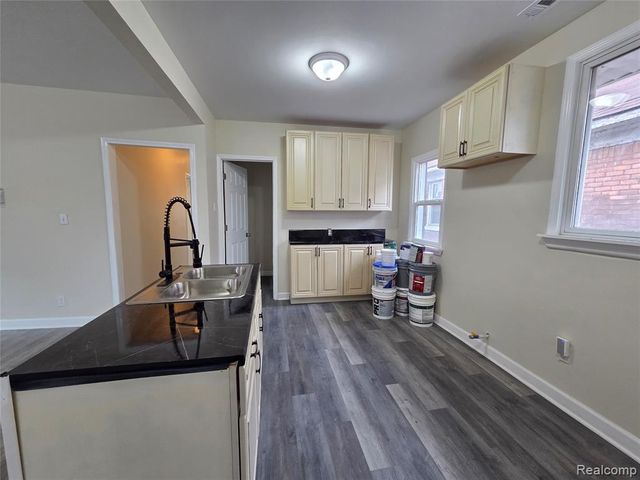 3315 Cortland Street, Detroit, MI 48206