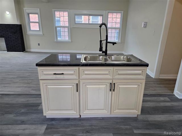 3315 Cortland Street, Detroit, MI 48206