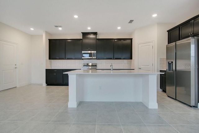 4807 CROSS PRAIRIE PARKWAY, St Cloud, FL 34772