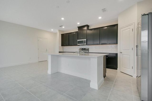 4807 CROSS PRAIRIE PARKWAY, St Cloud, FL 34772