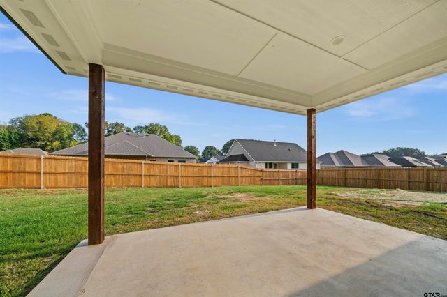 113 Hay Meadow, Winona, TX 75792