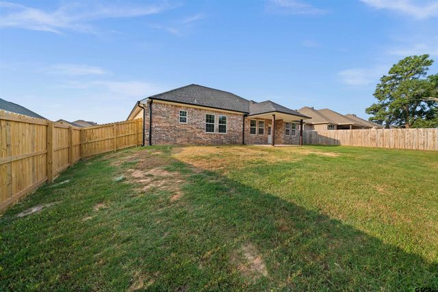 113 Hay Meadow, Winona, TX 75792