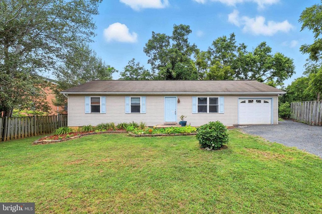859 COLLEY BLOCK RD, Strasburg, VA 22657