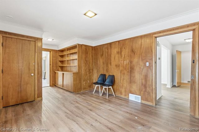 3136 Mildred Street, Wayne, MI 48184