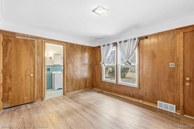 3136 Mildred Street, Wayne, MI 48184