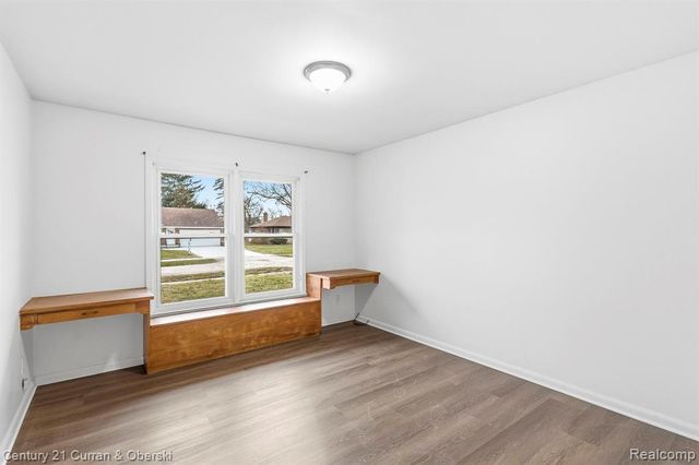 3136 Mildred Street, Wayne, MI 48184