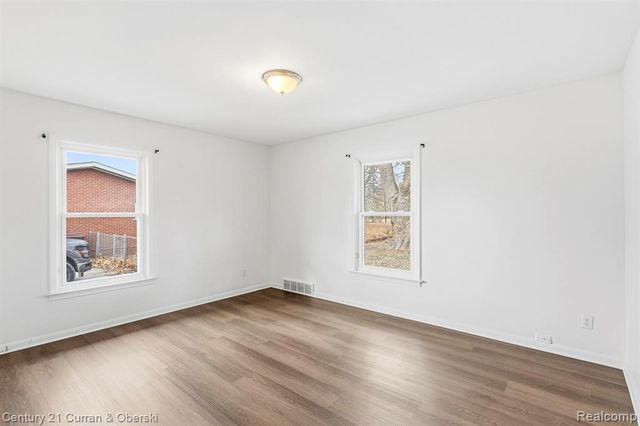 3136 Mildred Street, Wayne, MI 48184