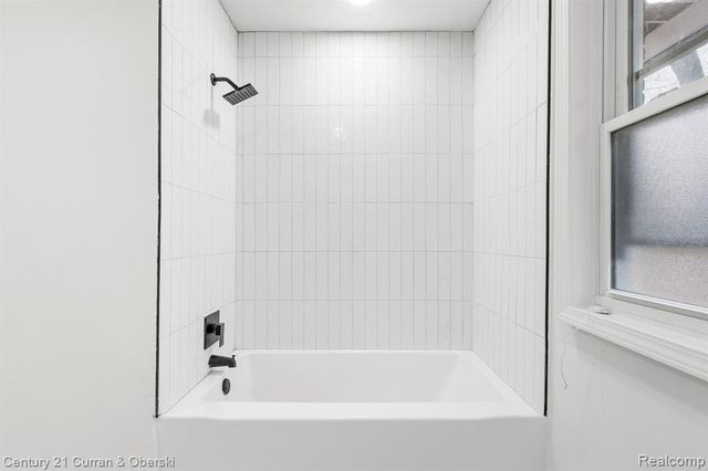 3136 Mildred Street, Wayne, MI 48184