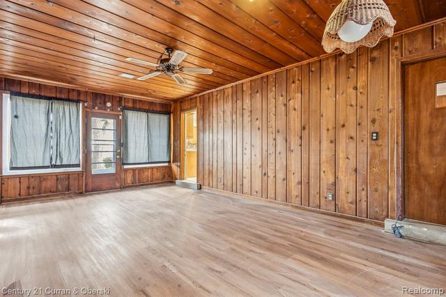 3136 Mildred Street, Wayne, MI 48184