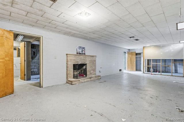 3136 Mildred Street, Wayne, MI 48184