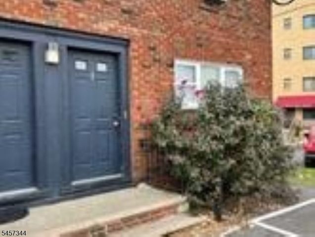 50 S Main St 1B, Lodi Boro, NJ 07644