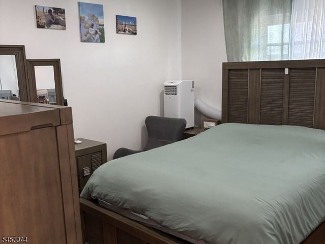 50 S Main St 1B, Lodi Boro, NJ 07644