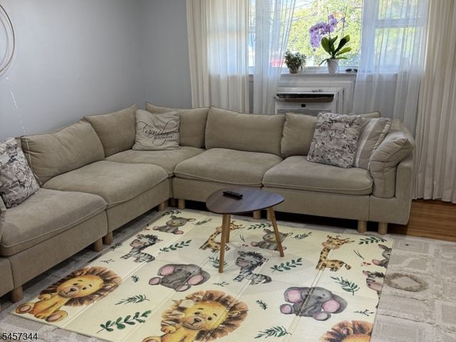 50 S Main St 1B, Lodi Boro, NJ 07644