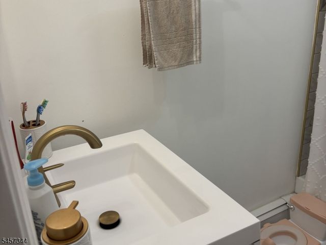 50 S Main St 1B, Lodi Boro, NJ 07644