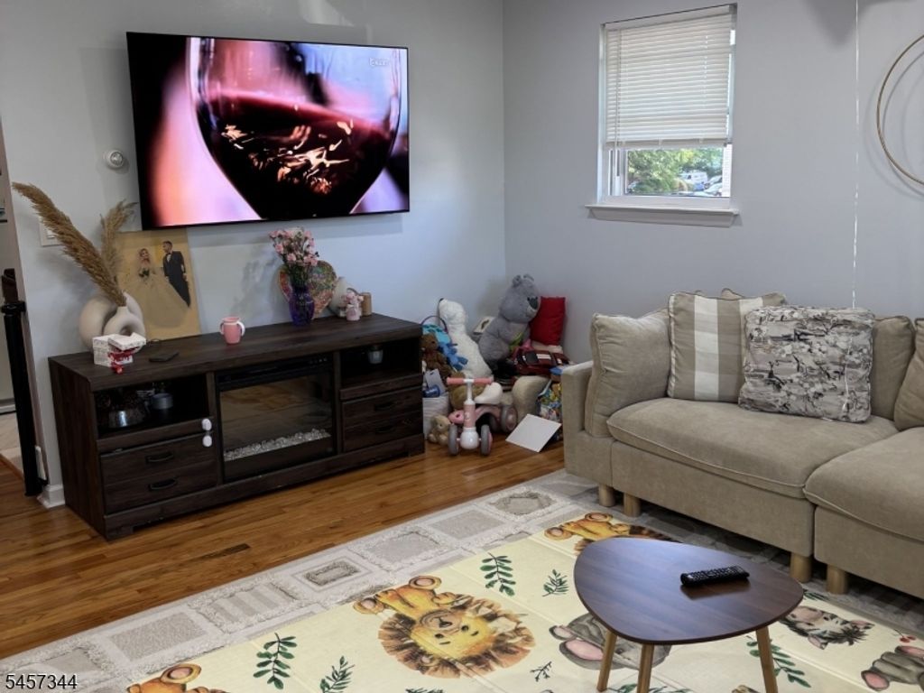 50 S Main St 1B, Lodi Boro, NJ 07644