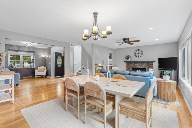 2213 Emerald Lane, Saint Paul, MN 55119