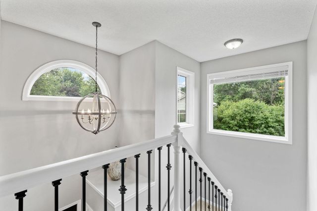 2213 Emerald Lane, Saint Paul, MN 55119