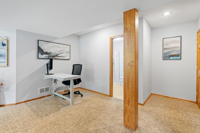 2213 Emerald Lane, Saint Paul, MN 55119