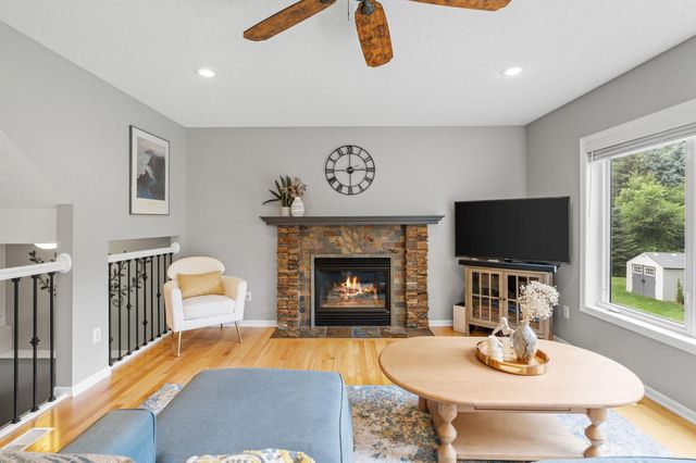 2213 Emerald Lane, Saint Paul, MN 55119