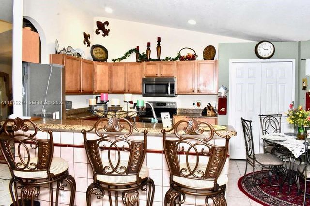 1084 Di Lido Ln, Port St. Lucie, FL 34953