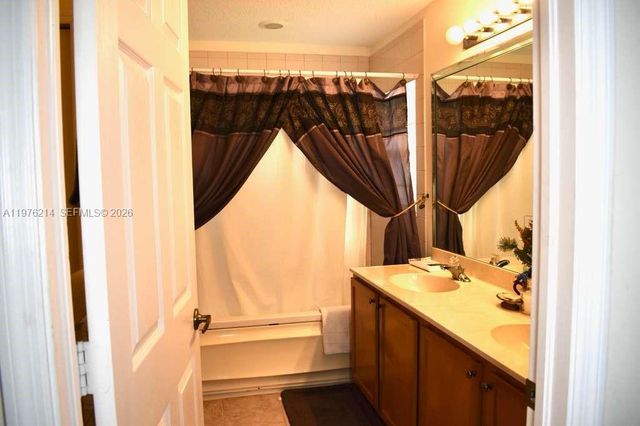 1084 Di Lido Ln, Port St. Lucie, FL 34953