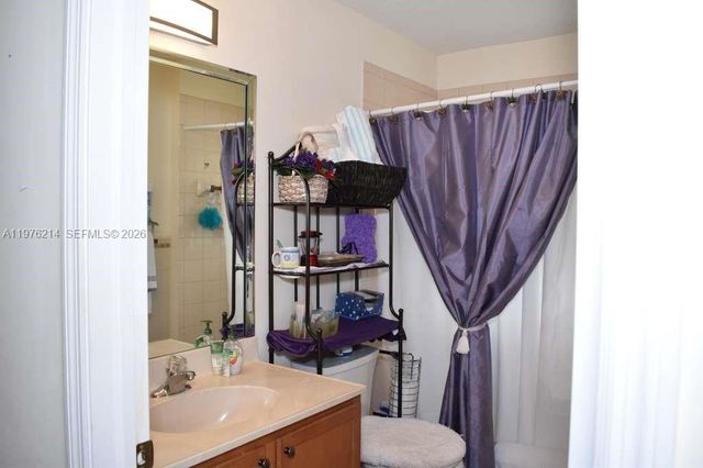 1084 Di Lido Ln, Port St. Lucie, FL 34953