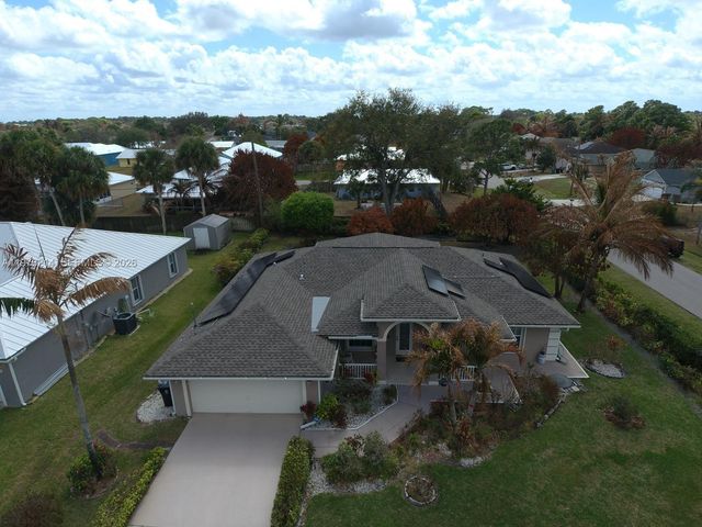 1084 Di Lido Ln, Port St. Lucie, FL 34953