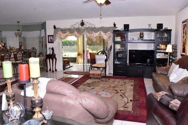 1084 Di Lido Ln, Port St. Lucie, FL 34953