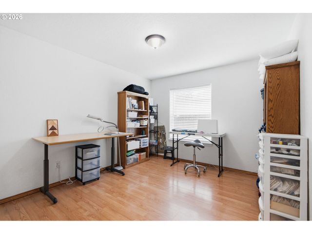 19198 CAPTAINS Ct, Oregon City, OR 97045