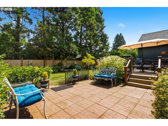19198 CAPTAINS Ct, Oregon City, OR 97045