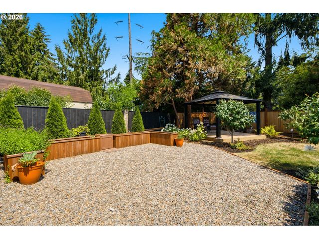 19198 CAPTAINS Ct, Oregon City, OR 97045