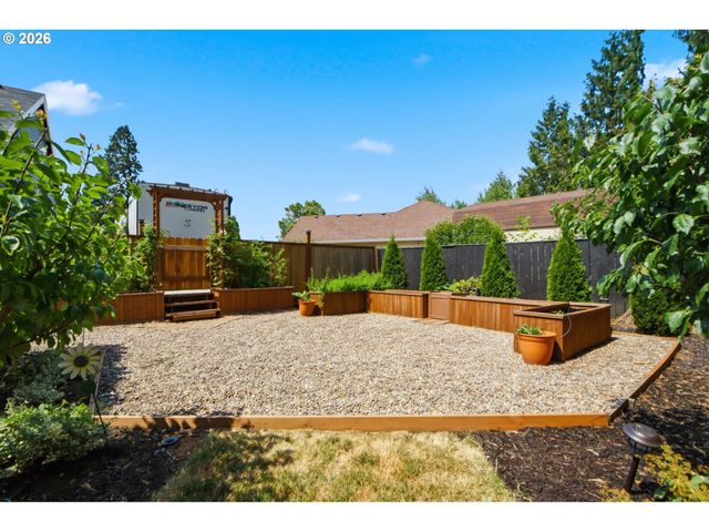 19198 CAPTAINS Ct, Oregon City, OR 97045