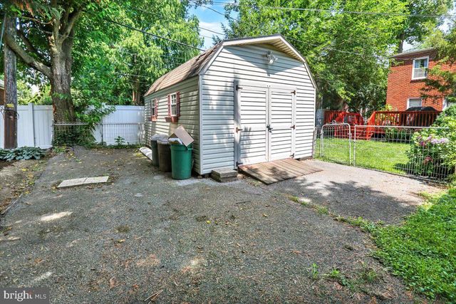 1168 ELM AVE, Lancaster Twp, PA 17603