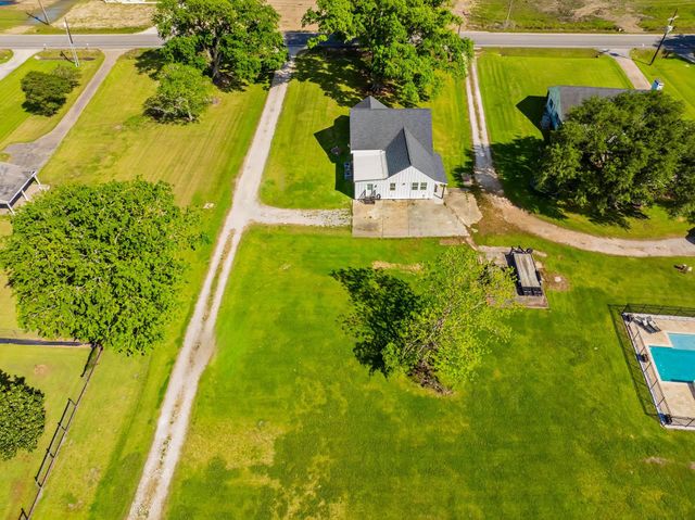 634 Brule Guillot Road, Thibodaux, LA 70301
