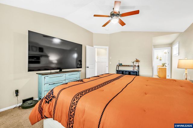 41 Sandalwood Lp, Creswell, OR 97426